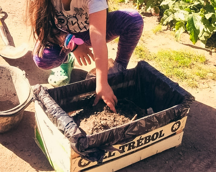 Huerta sandra y su nieta