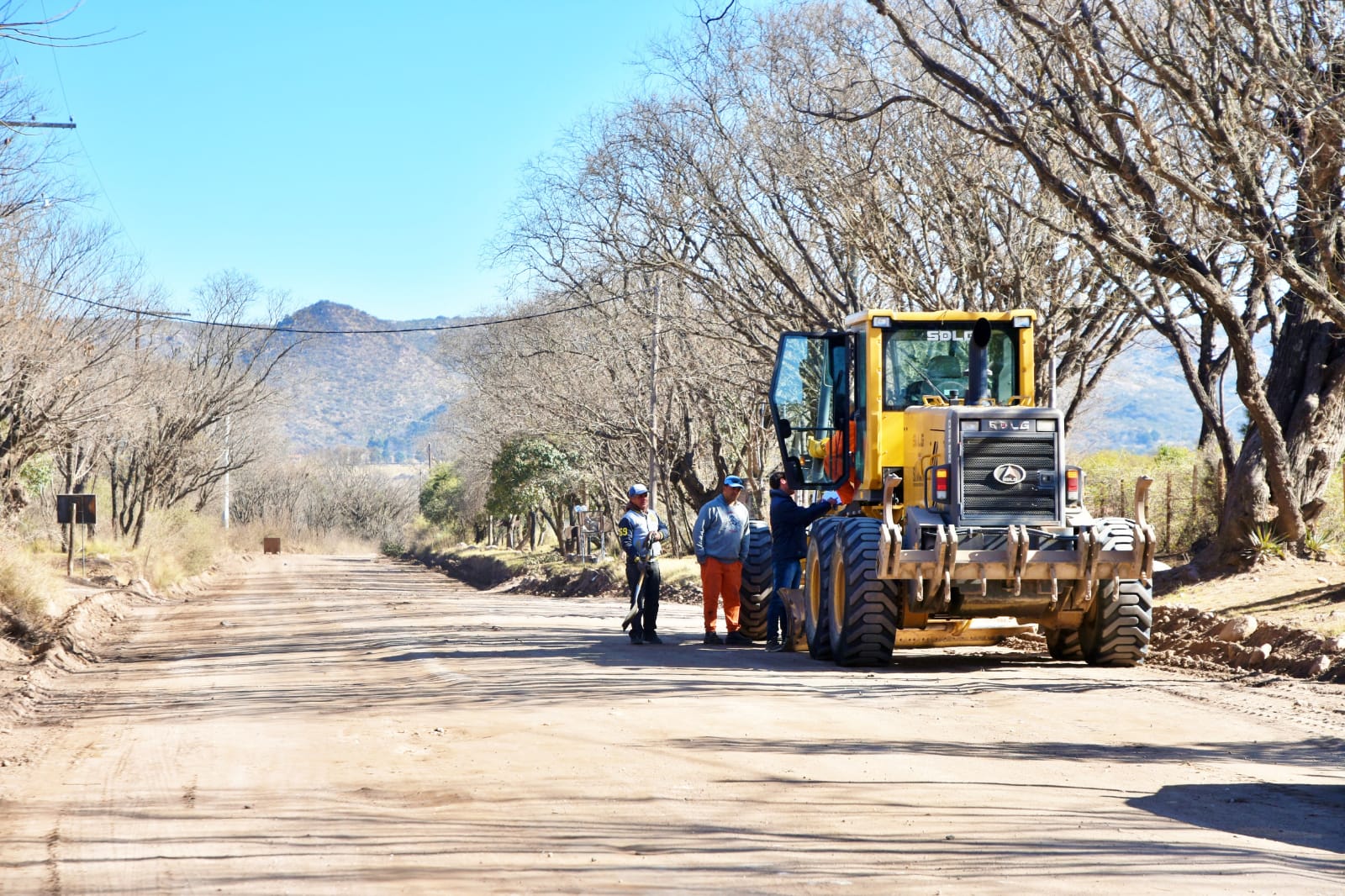 Obras asfalto camino a El Alto