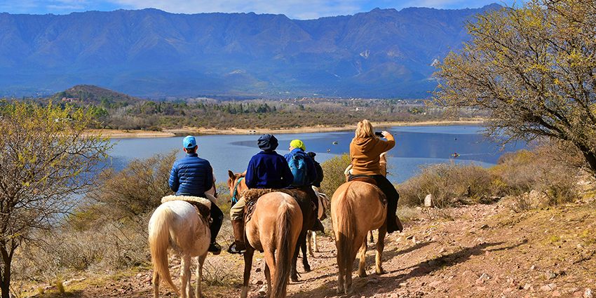 caballos perilago baja